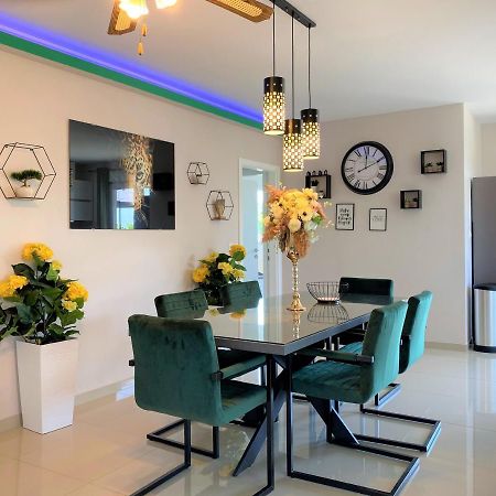 מאקרסקה Lux Apartment Sea Shell With Jacuzzi מראה חיצוני תמונה