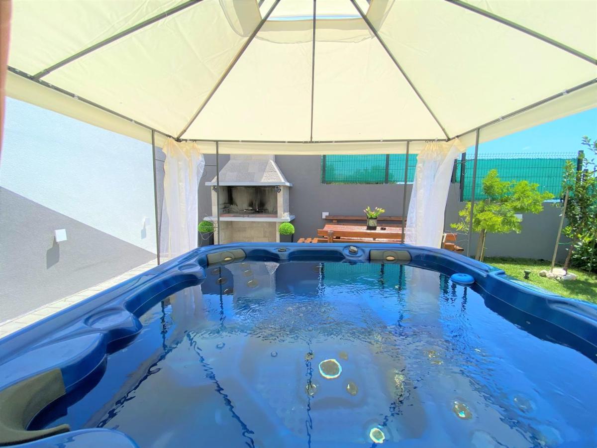 מאקרסקה Lux Apartment Sea Shell With Jacuzzi מראה חיצוני תמונה