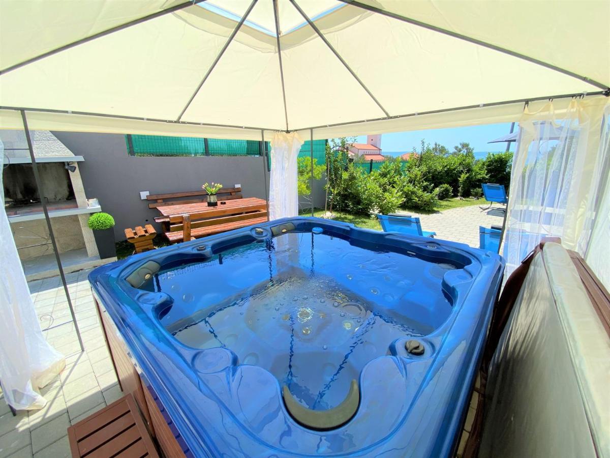 מאקרסקה Lux Apartment Sea Shell With Jacuzzi מראה חיצוני תמונה