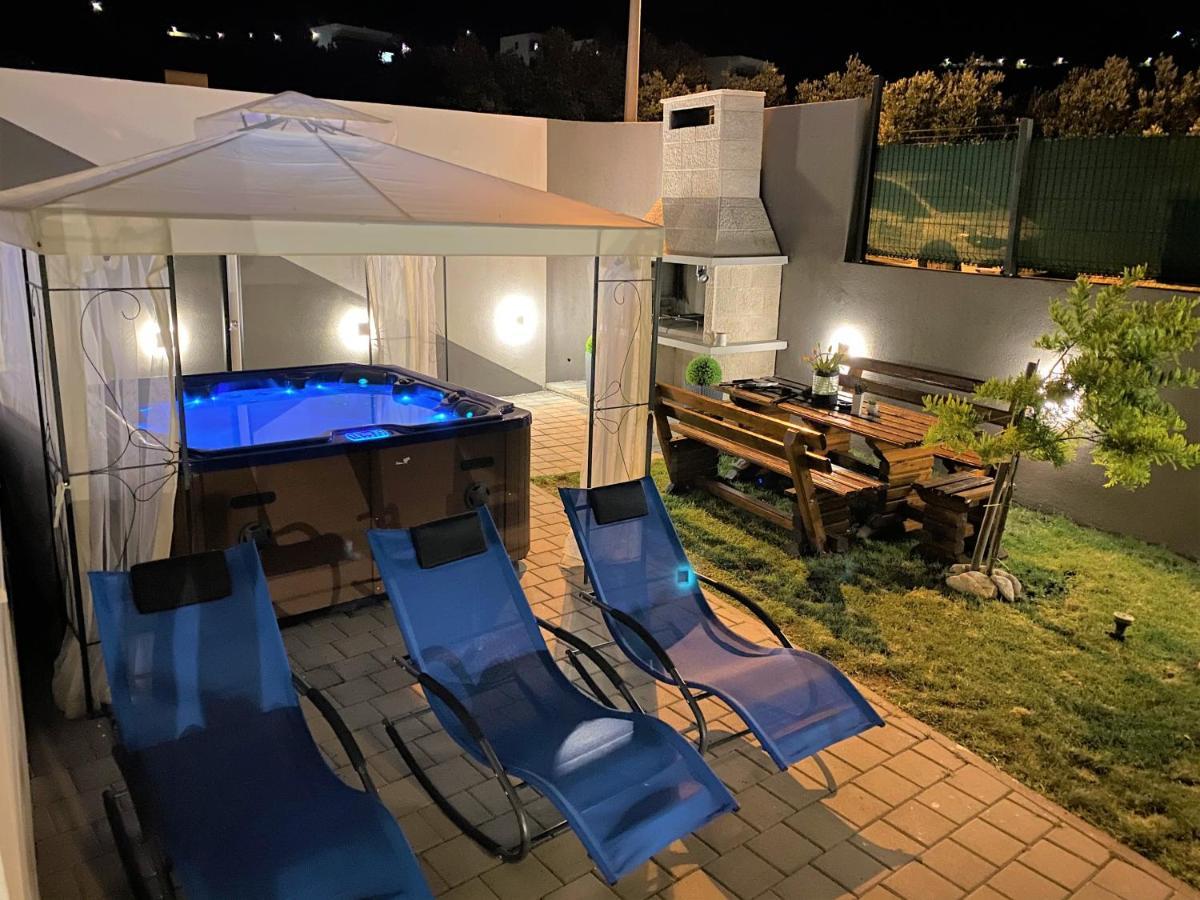 מאקרסקה Lux Apartment Sea Shell With Jacuzzi מראה חיצוני תמונה