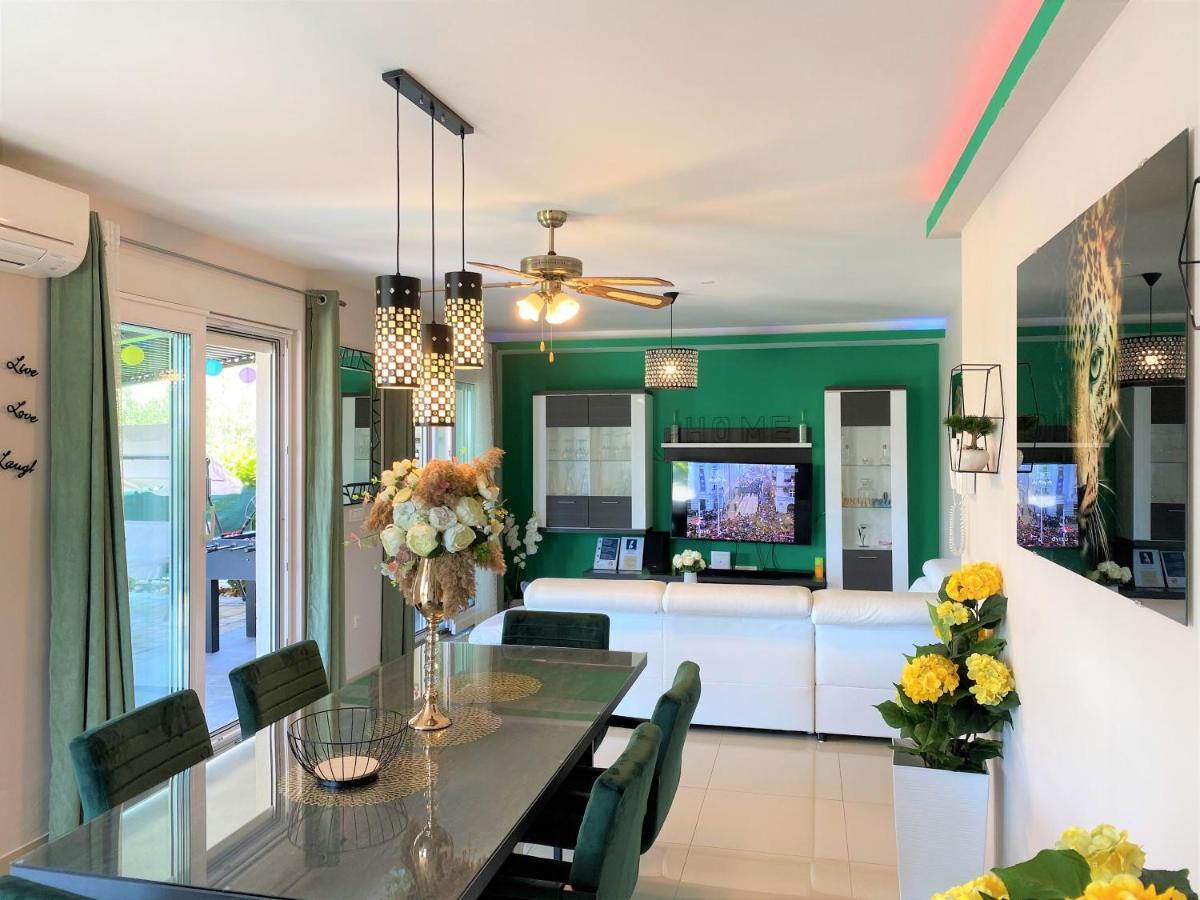 מאקרסקה Lux Apartment Sea Shell With Jacuzzi מראה חיצוני תמונה