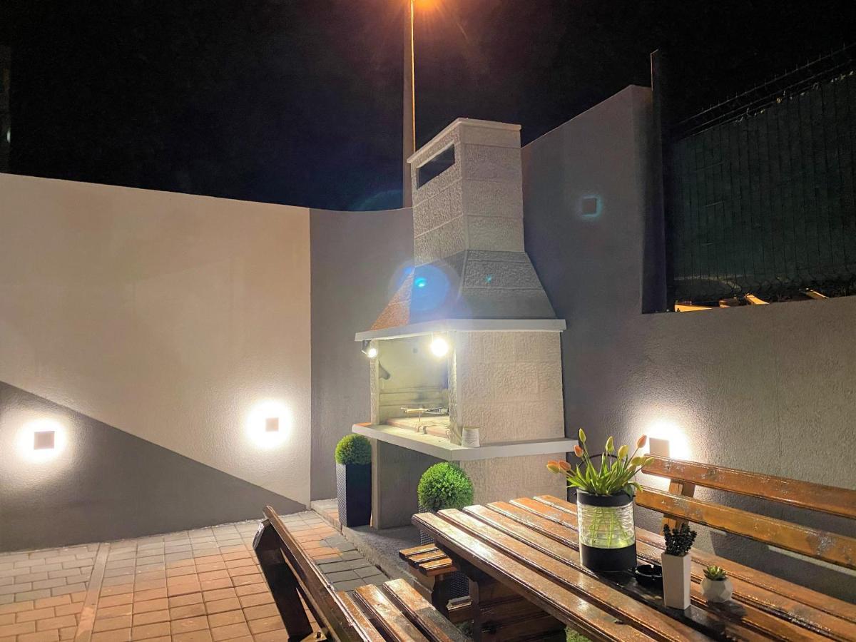 מאקרסקה Lux Apartment Sea Shell With Jacuzzi מראה חיצוני תמונה