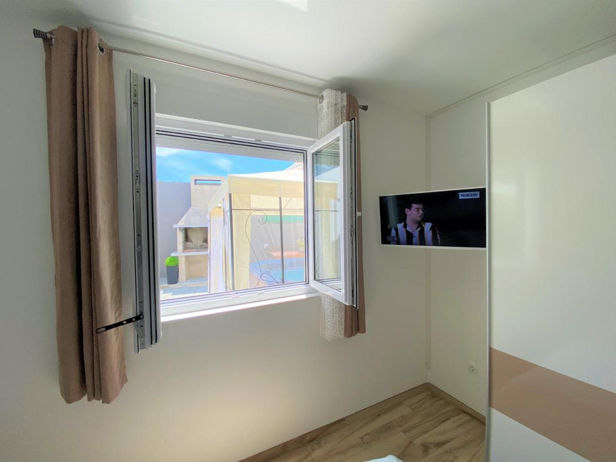 מאקרסקה Lux Apartment Sea Shell With Jacuzzi מראה חיצוני תמונה